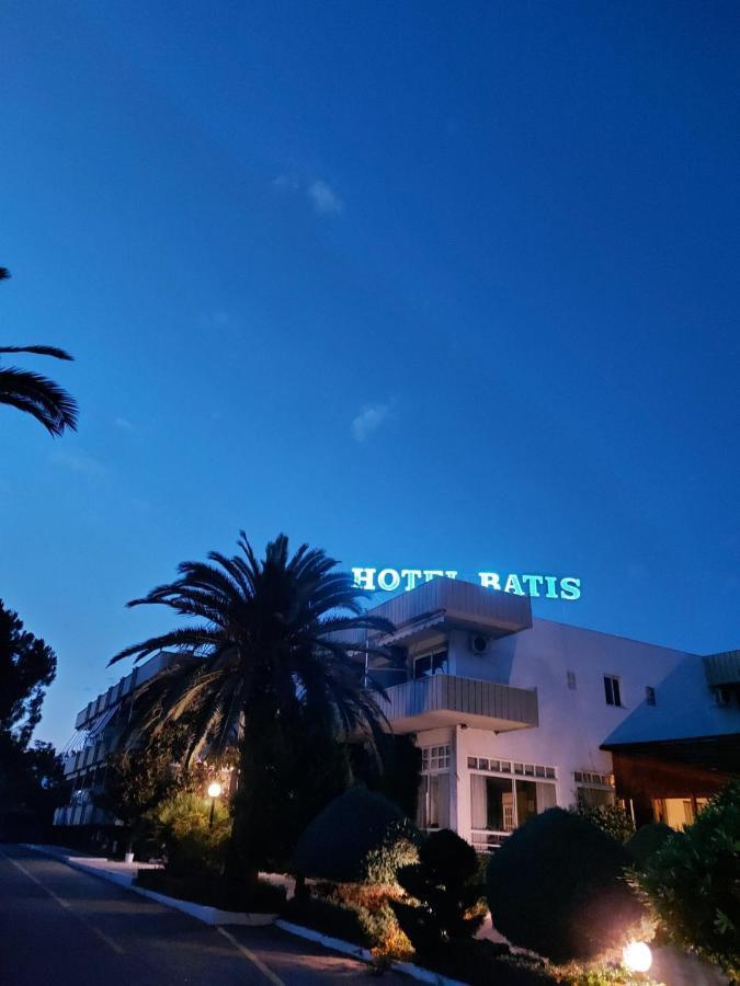 Batis Hotel Livanatai Exterior photo